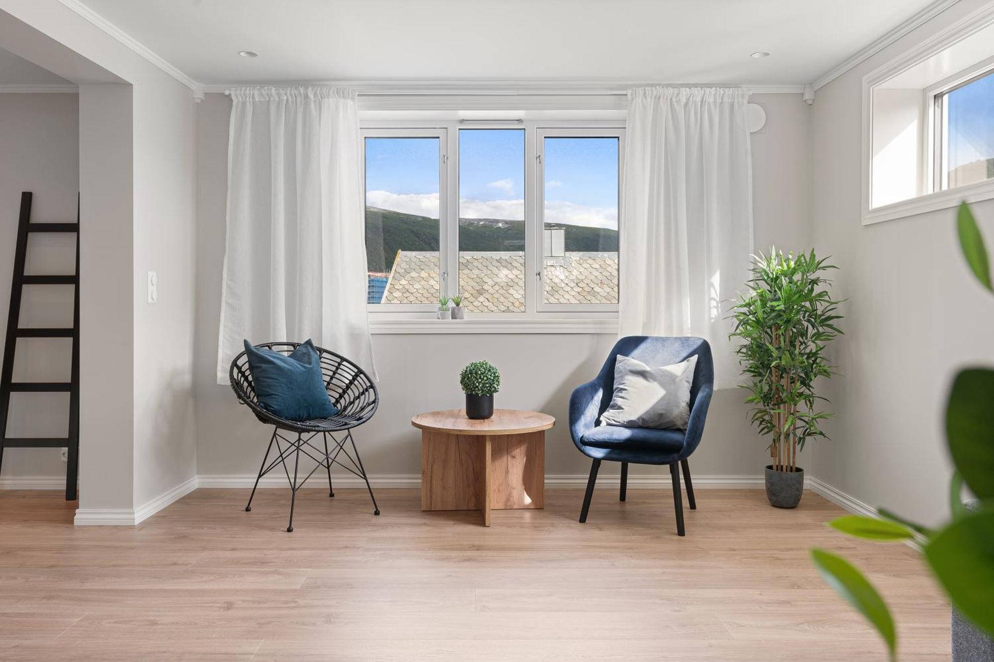 Arctic Homes - Historical Tromso House With View Екстер'єр фото